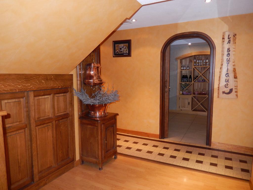 Le Relais De L'Aubrac Hotel นาสบินาล์ส ภายนอก รูปภาพ