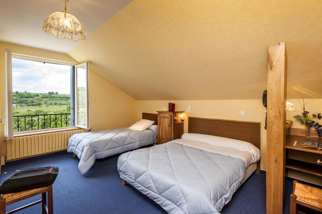 Le Relais De L'Aubrac Hotel นาสบินาล์ส ภายนอก รูปภาพ