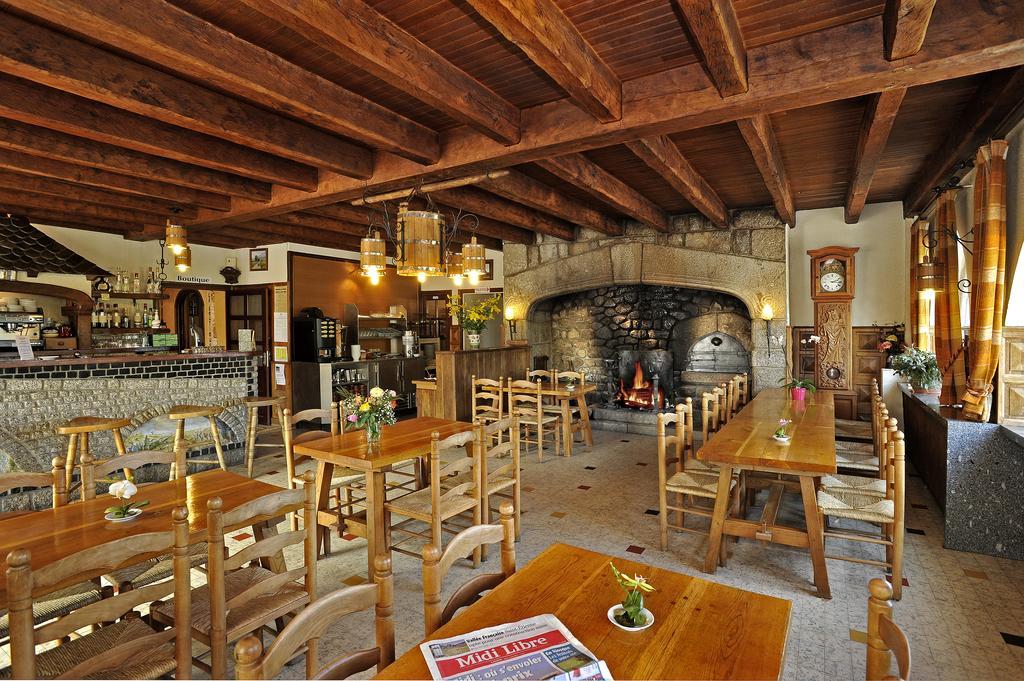 Le Relais De L'Aubrac Hotel นาสบินาล์ส ภายนอก รูปภาพ