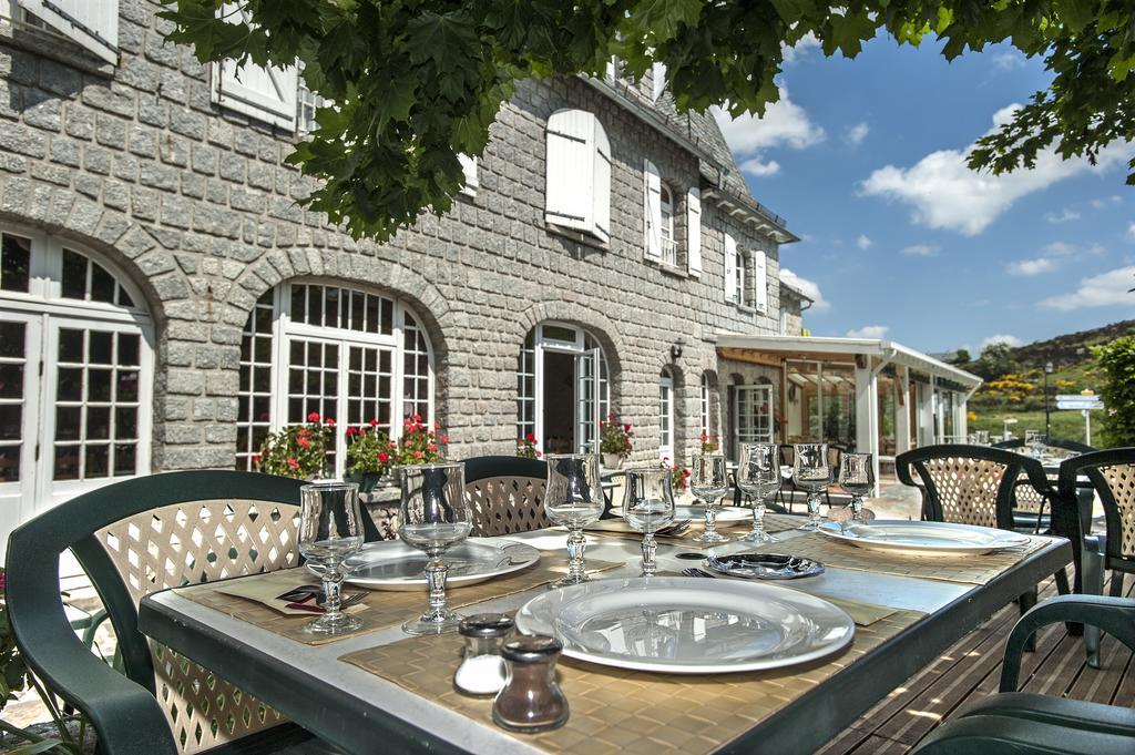 Le Relais De L'Aubrac Hotel นาสบินาล์ส ภายนอก รูปภาพ